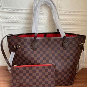 LV never full tote